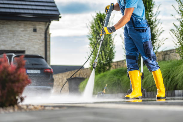 Professional Pressure Washing Services in Briar, TX